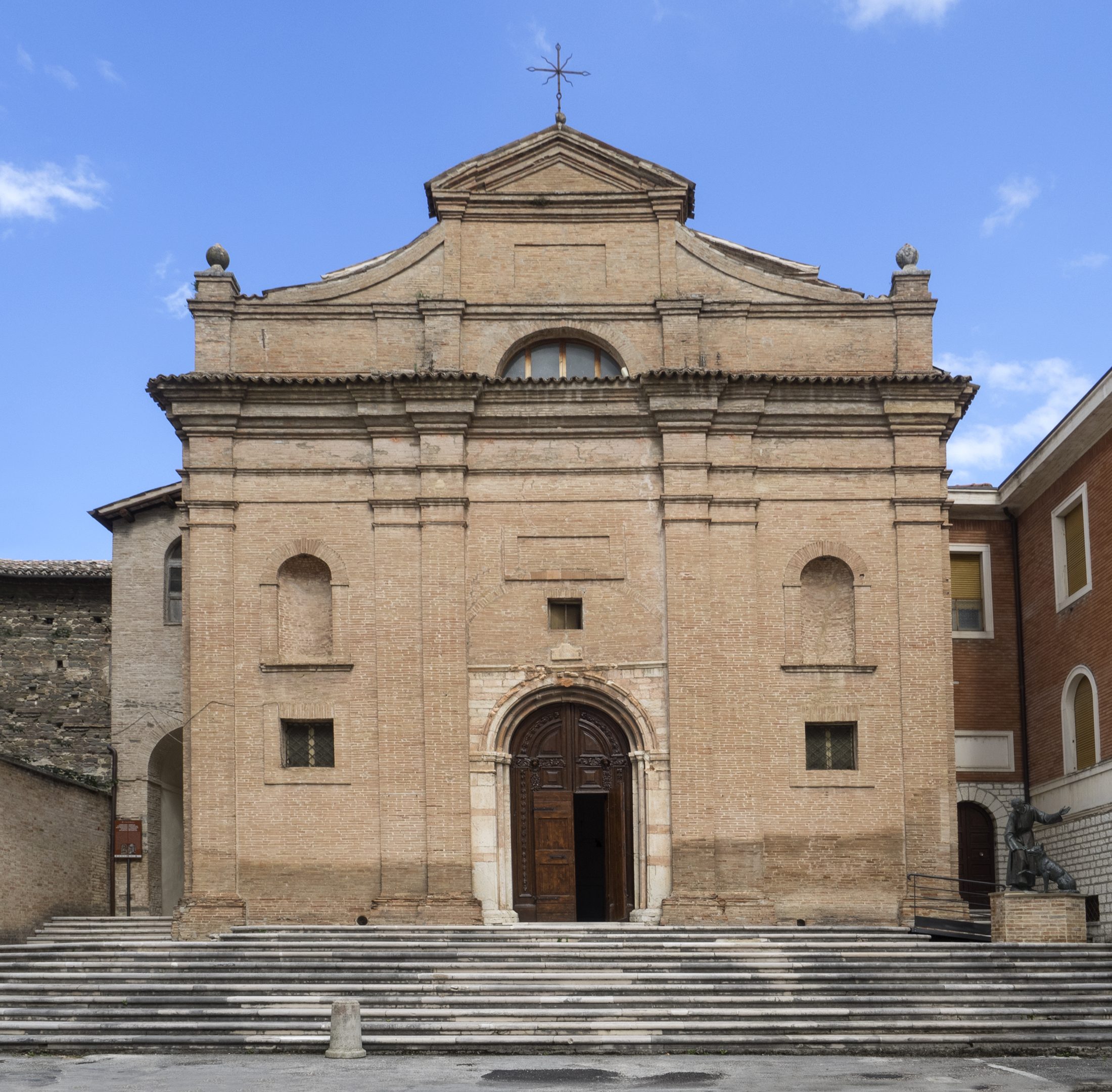 Facciata della Chiesa di San Francesco a Matelica